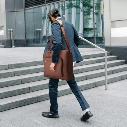 Premium Travel Garment Bag - Stylish Carry-On Solution for Men and Women